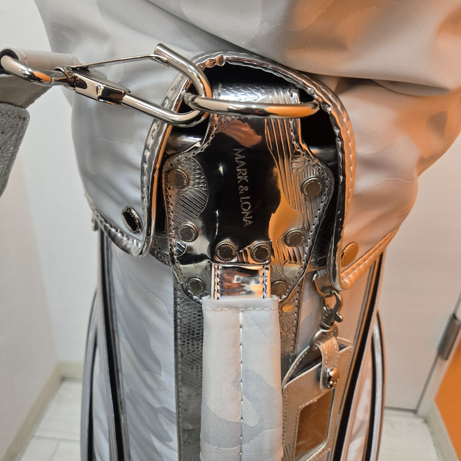 美品】MARK＆LONA マークアンドロナ ゴルフキャディバッグ 迷彩