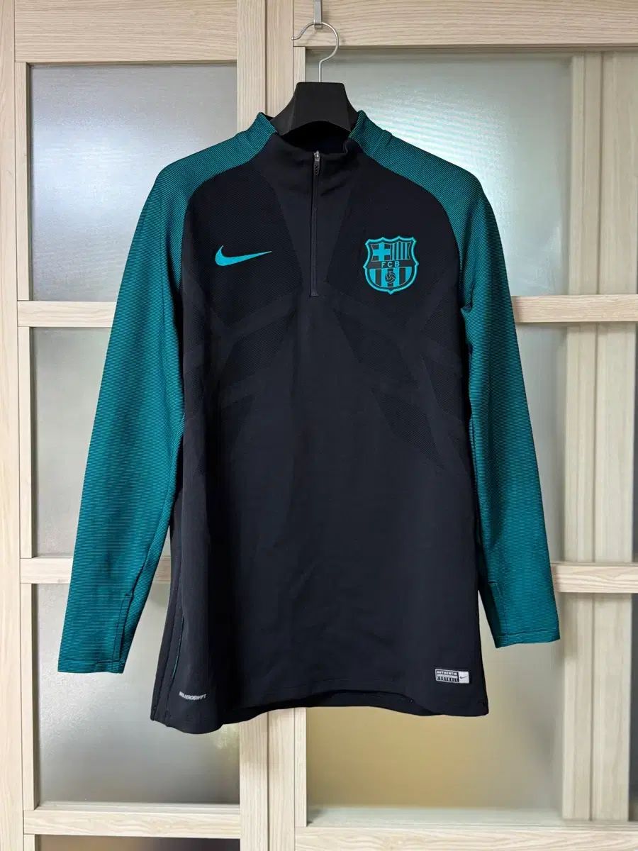 17|18 バルセロナ トレーナー セット