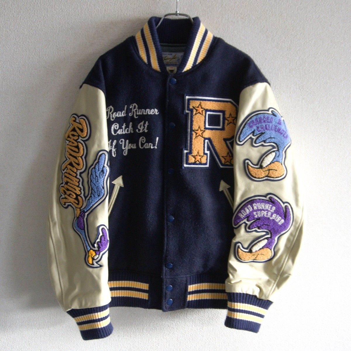 美品】WHITESVILLE【×LOONEY TUNES フルデコ レザースリーブ