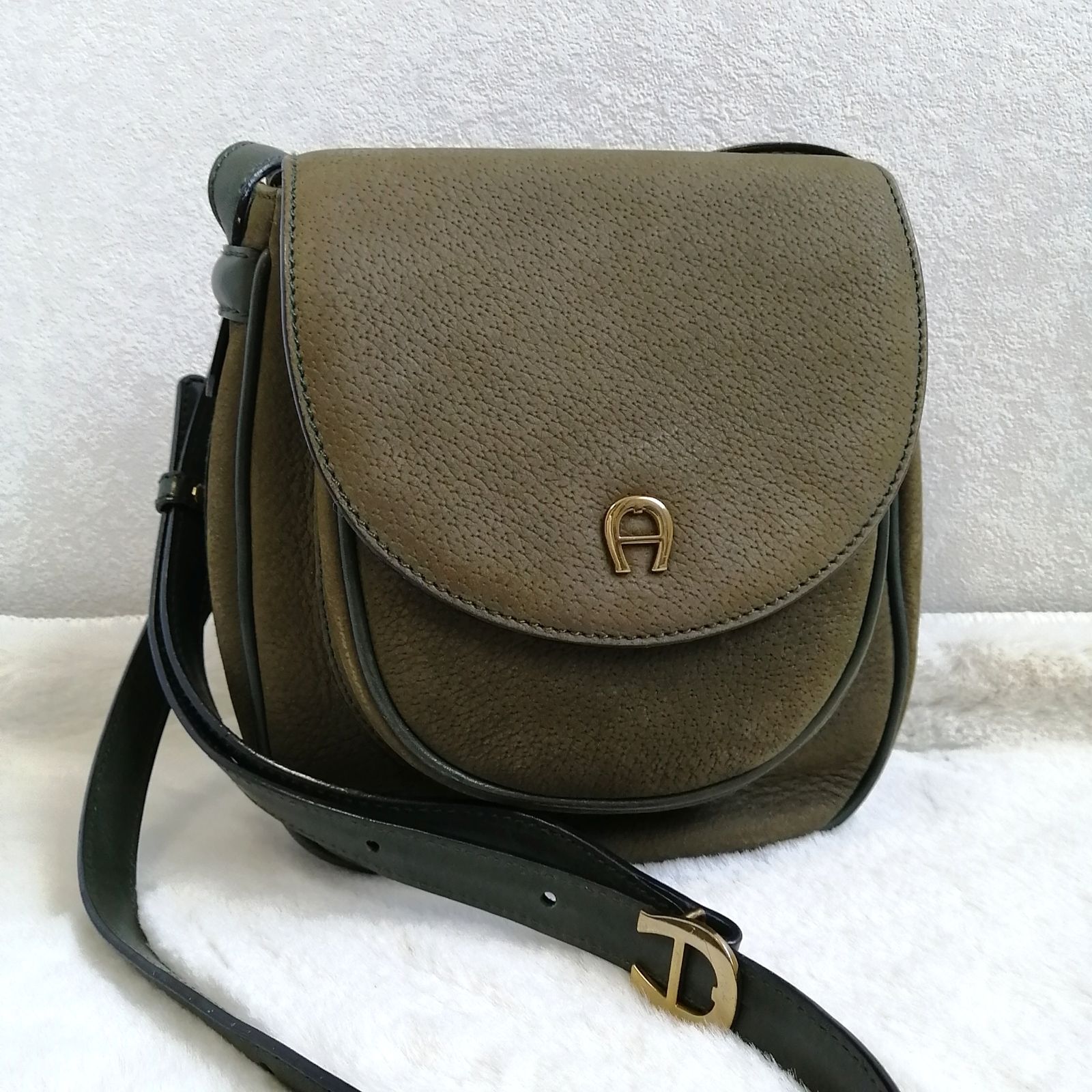中古・古着通販】AIGNER (アイグナー) ショルダーバッグ グレー 