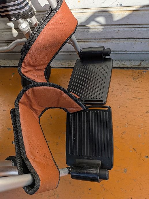 一部地域を除く とまっティシリーズ 介助式アルミ製車椅子 自動ブレーキ SKT-200 B km-25-1208-06