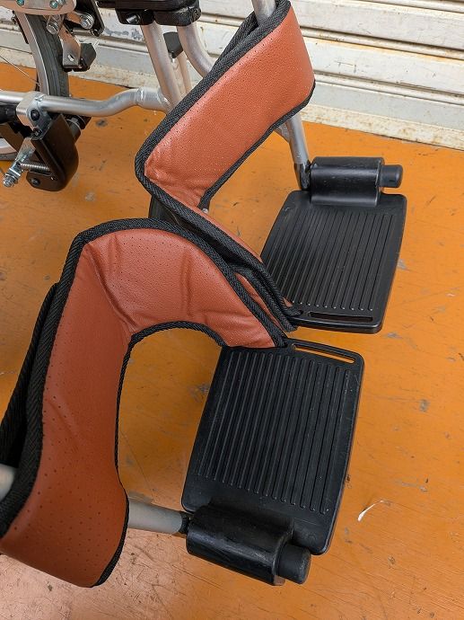 一部地域を除く ミキ 自走式車椅子 SKT-400 B ノンバックブレーキシステム km-25-1208-07