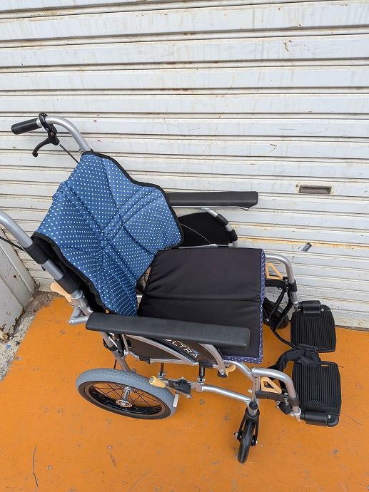 一部地域を除く 日進医療器介助式 車椅子ウルトラ NAH U 2 W km 25 1208 08