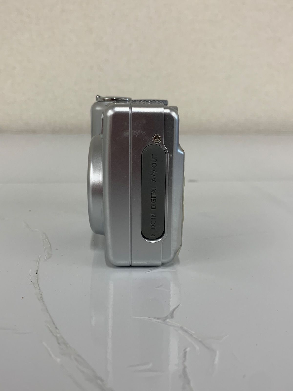 ○2 【通電動作確認済み】Canon PowerShot A550 デジカメ 単三電池