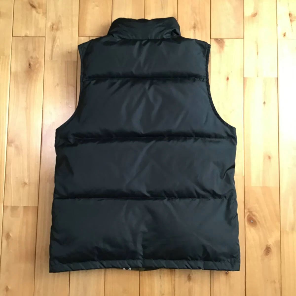 国内正規販売店】 リバーシブル ダウンベスト 1st camo green Sサイズ 