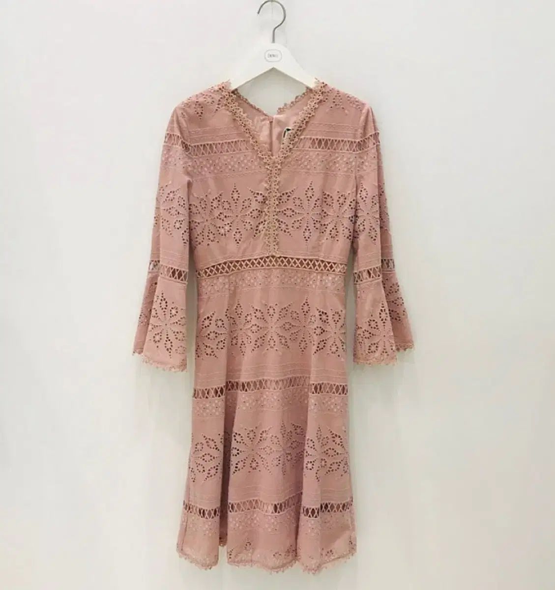 DEWL cignature LINE エンブロイダリー ONE PIECE