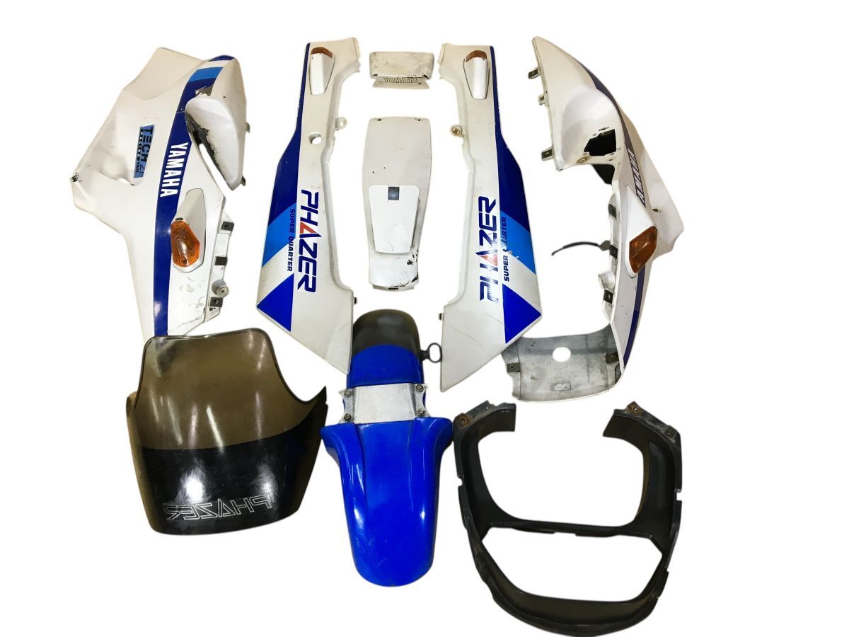 YAMAHA FZ 250 フェザー 1 HX 外装セット スクリーン サイドカウル テールカウル フロントフェンダー 他 2811 Z 4553