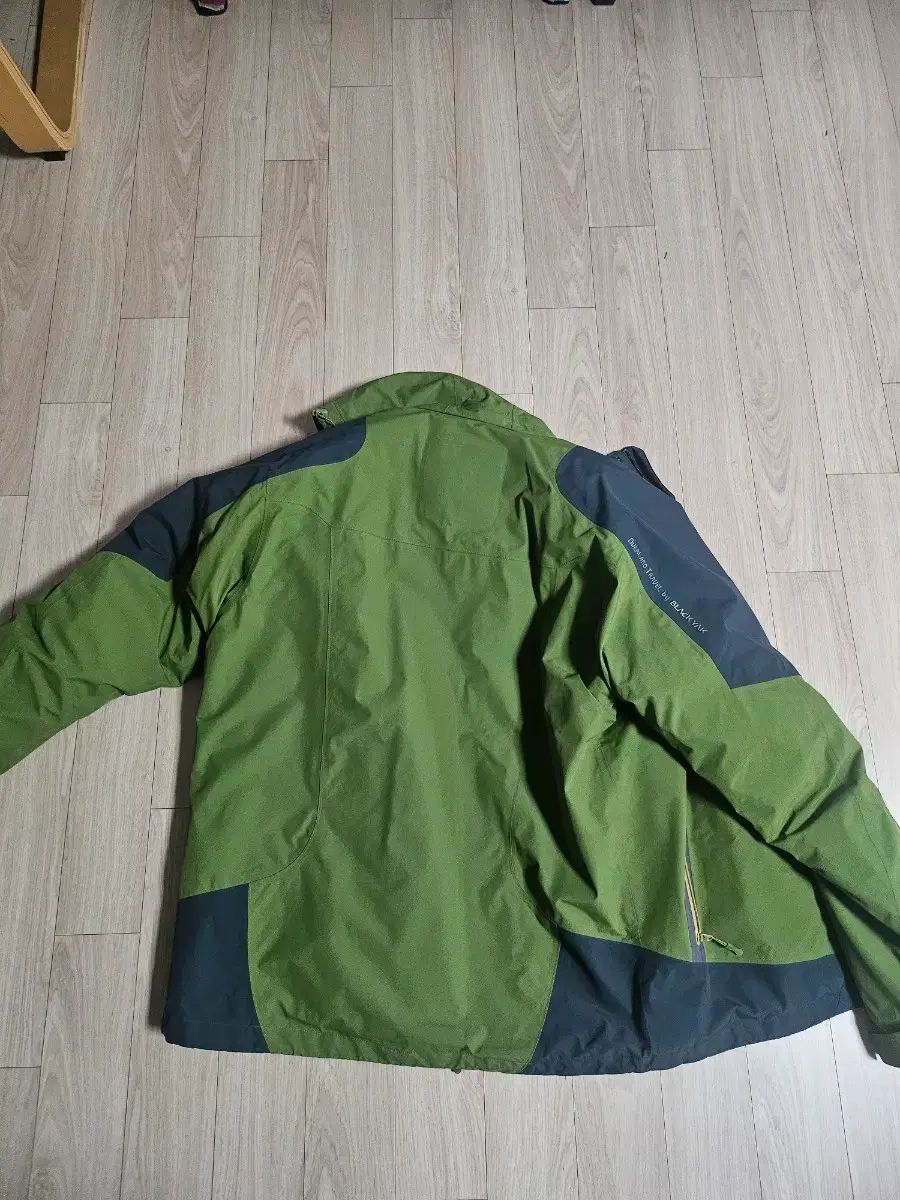 ブラックヤク グリーン カラー ウィンドブレーカー ジャケット GORE-TEX ゴアテックス 105