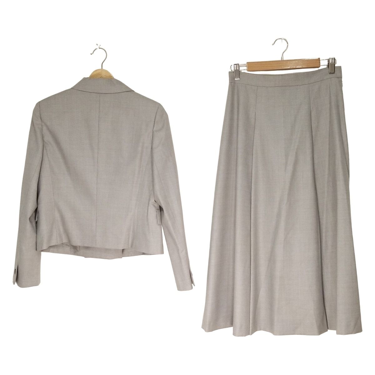 DAMAcollection ダーマ スカートスーツ レディース - ライトグレー ダブル
