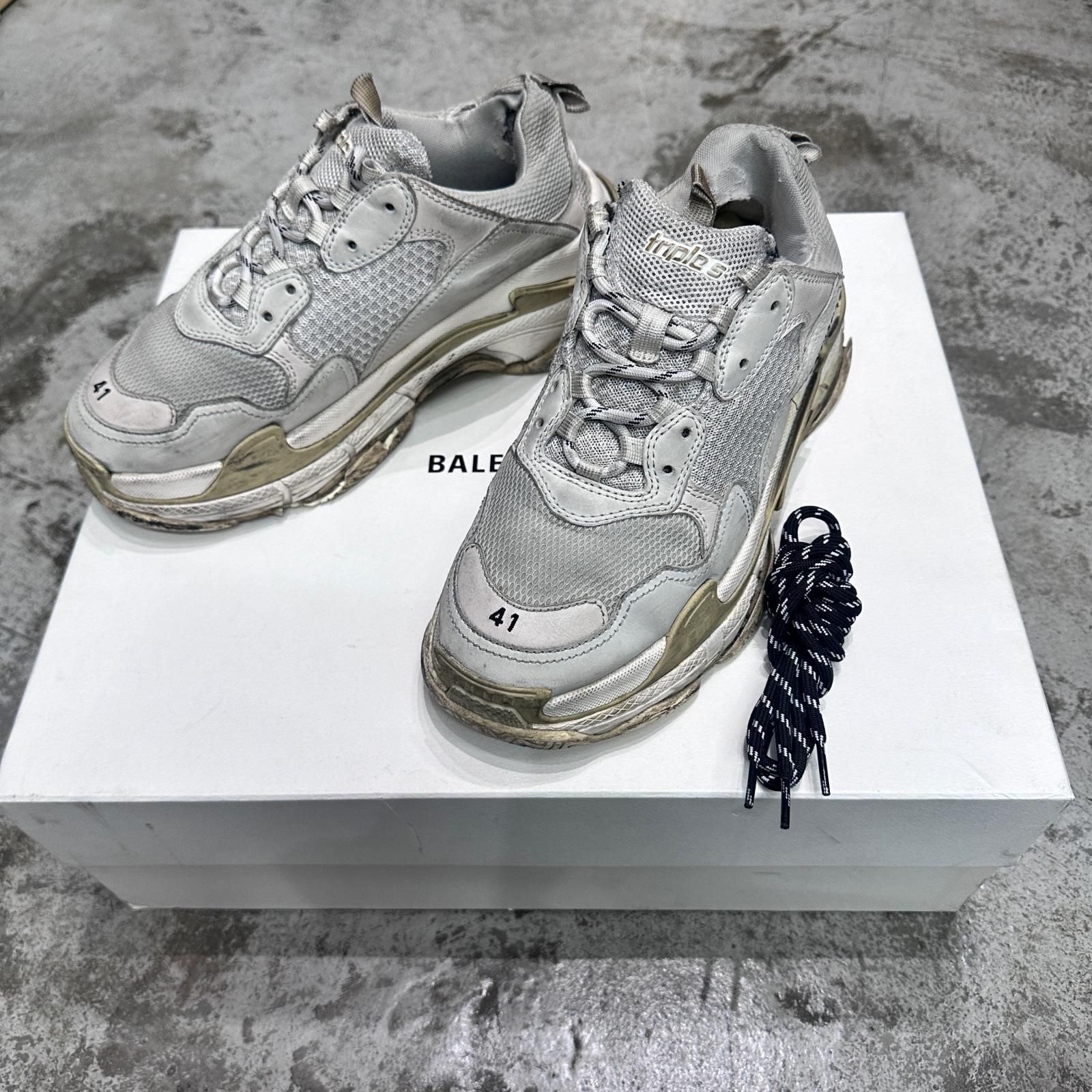 BALENCIAGA Triple S トリプルS ダット スニーカー バレンシアガ 