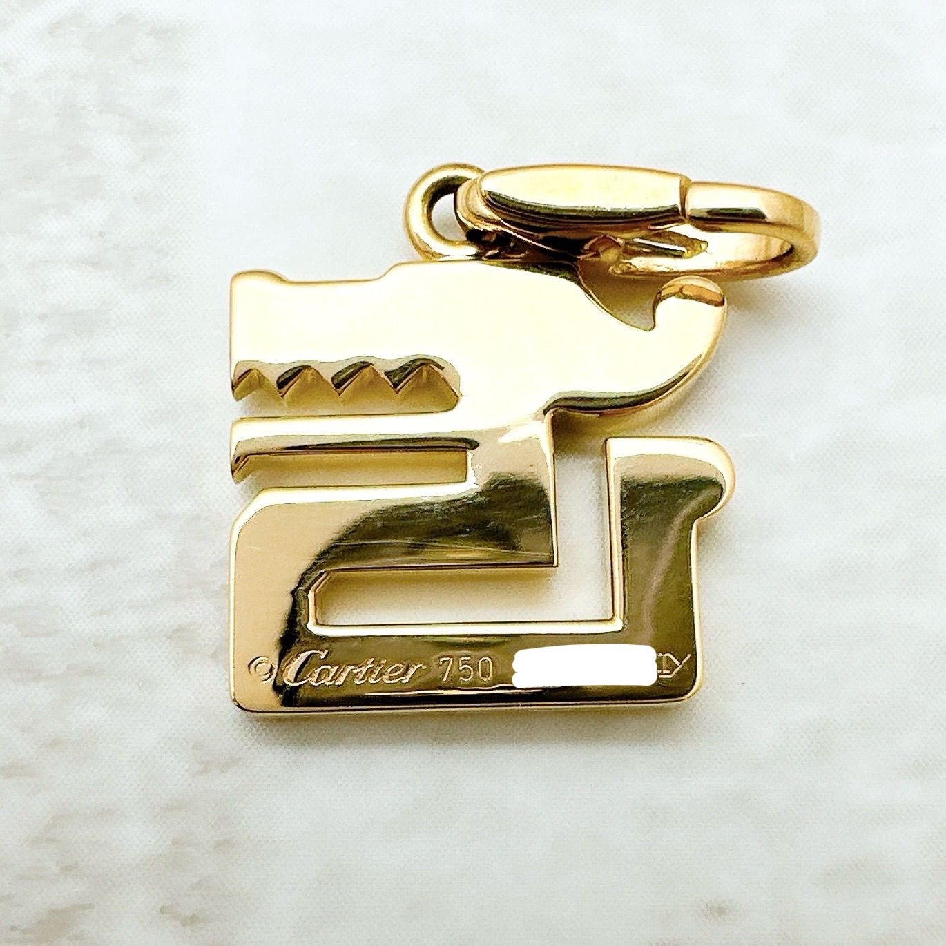 ペンダントトップ