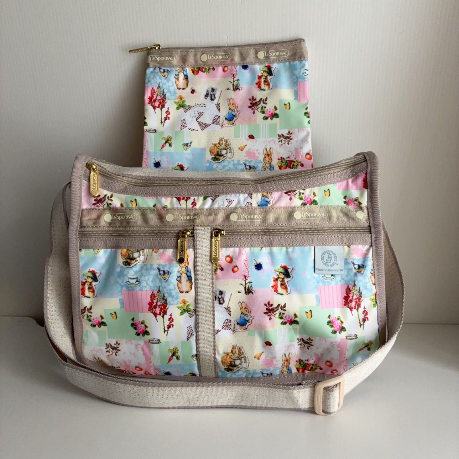 レスポートサックス ピーターラビット ショルダーバッグ ポーチ付き タグ付き レスポートサック ショルダーバッグ ポーチ付き ピーター