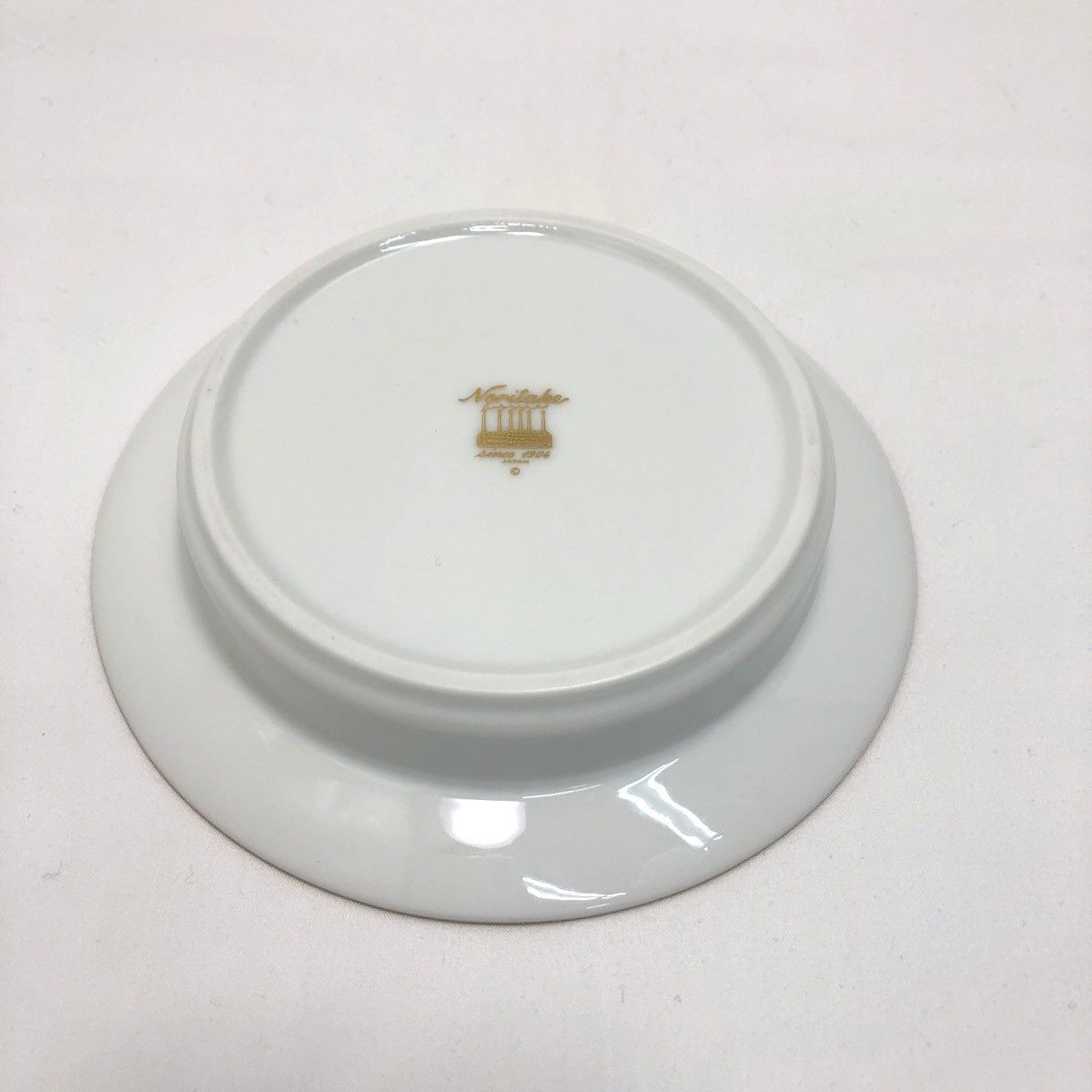 ノリタケ　Noritake 灰皿 Noritake ノリタケ ダイヤモンドコレクション 灰皿 15cm 廃盤品 白磁