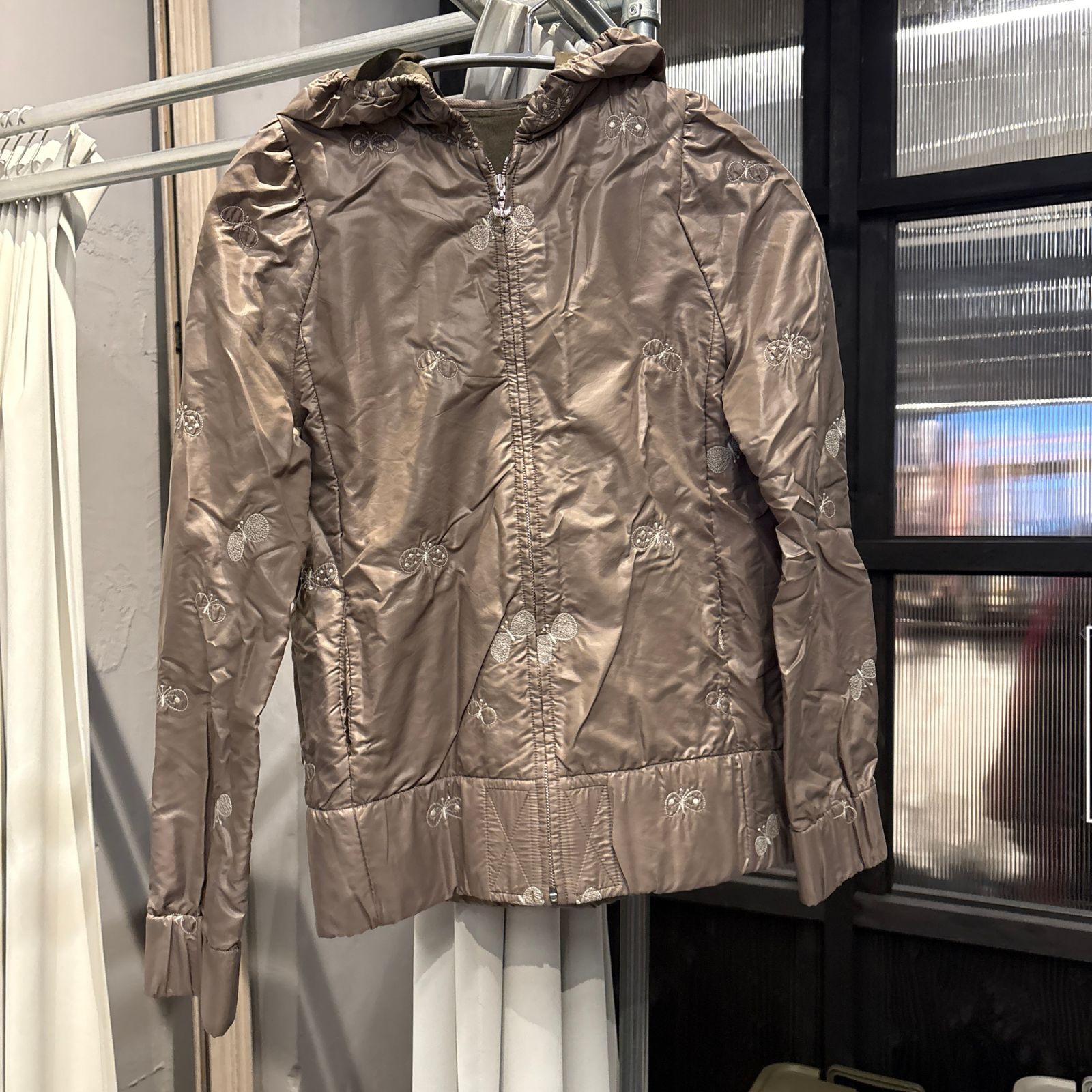 ミナペルホネン　choucho フードジャケット ー＠ mina perhonen ミナ ペルホネン CHOUCHO 刺繍 ﾌｰﾄﾞjacket