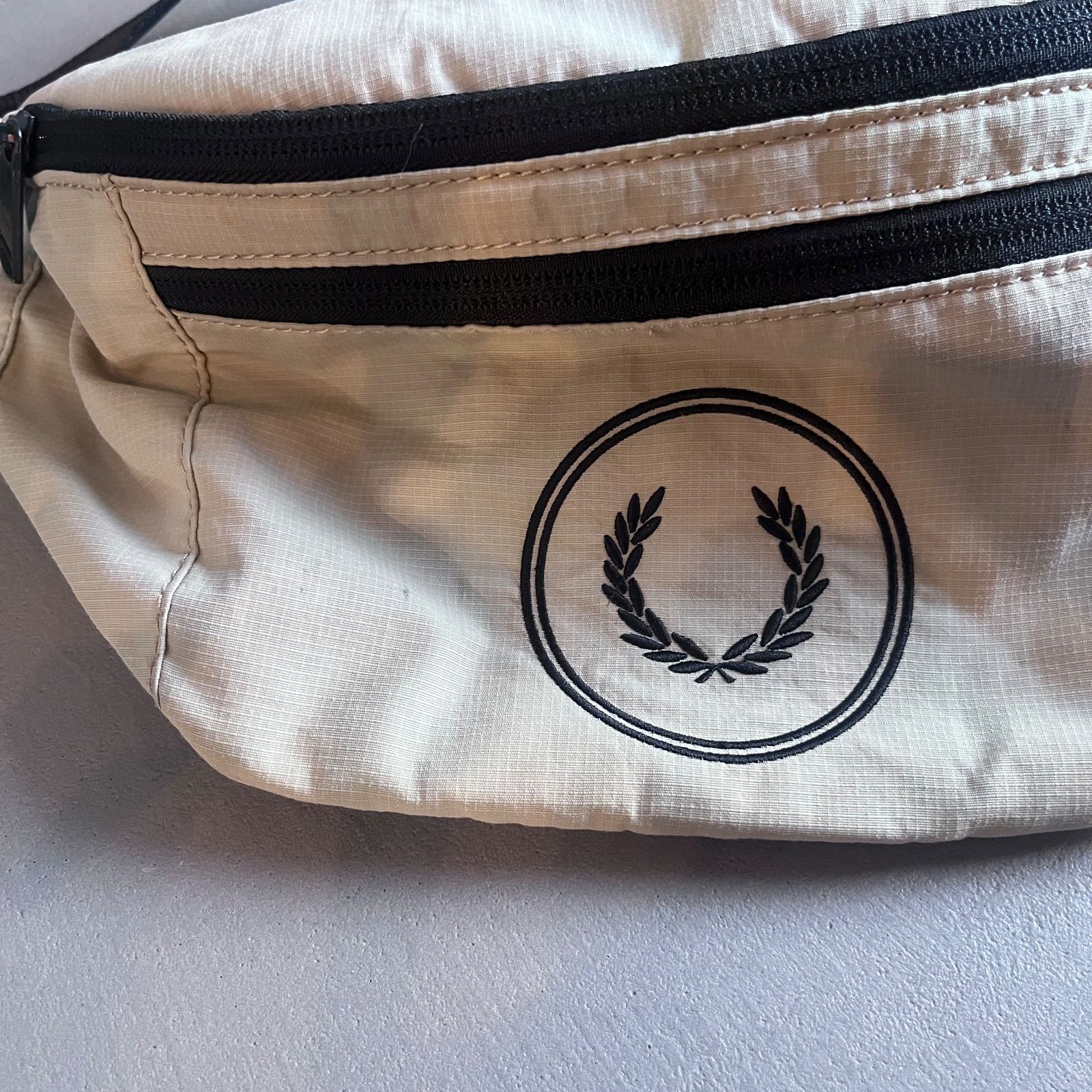 FRED PERRY/フレッドペリー ボディバッグ ブランデッド リップストップ 