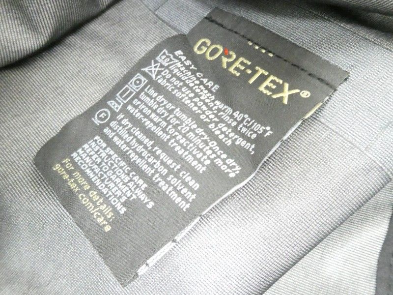 トランサムジャケット