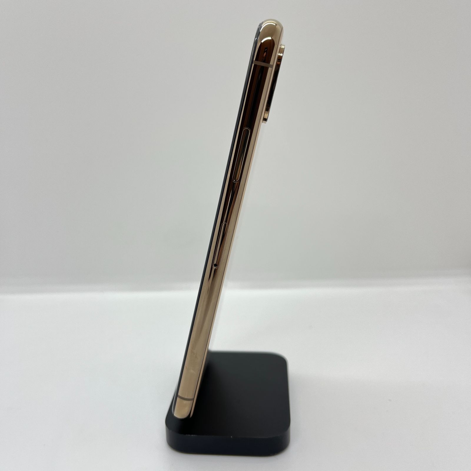 バッテリー最大容量100％】iPhoneXs 64GB ゴールド【SIMロック解除済み