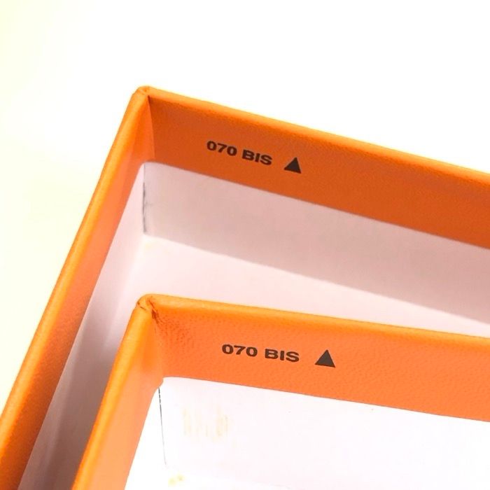 エルメス 空箱&リボン リンディ ミニ 070 空き箱 32×23×12.5 BOX エルメス 空箱&リボン リンディ ミニ 070 空き箱 32×23×12.5 BOX