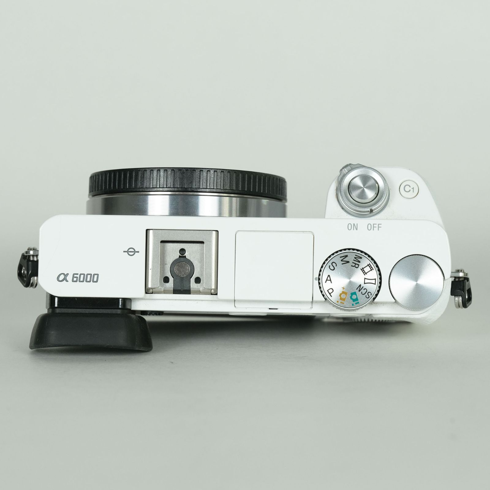 良品 | バッテリー3個・ケース付] SONY α6000（ILCE-6000） [ボディ