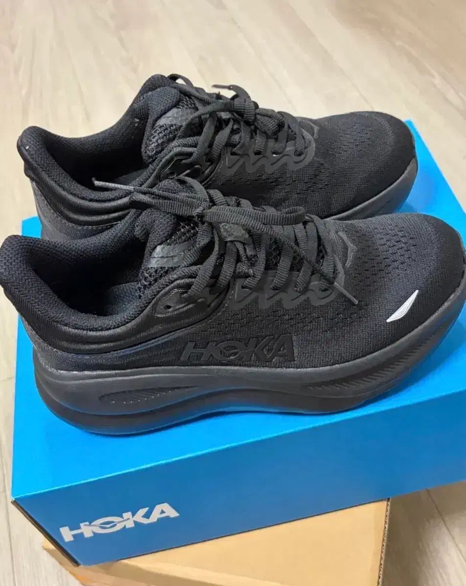 ホカオネオネ ボンダイ9 ワイド 235