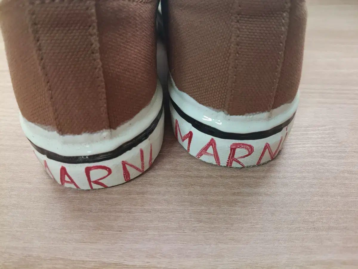 マルニ キッズ スニーカー