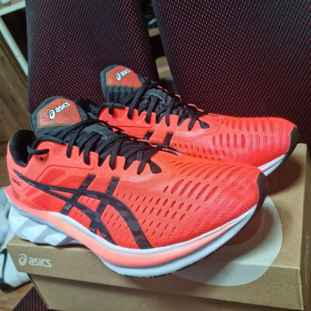 アシックス トゥーキョー オレンジ ランニングシューズ 280