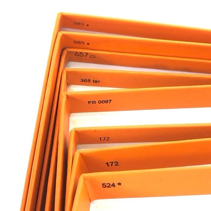 HERMES エルメス 空箱 大小セット 13点 番号あり【中古】 - メルカリ HERMES エルメス 空箱 大小セット 13点 番号あり【中古】 - メルカリ