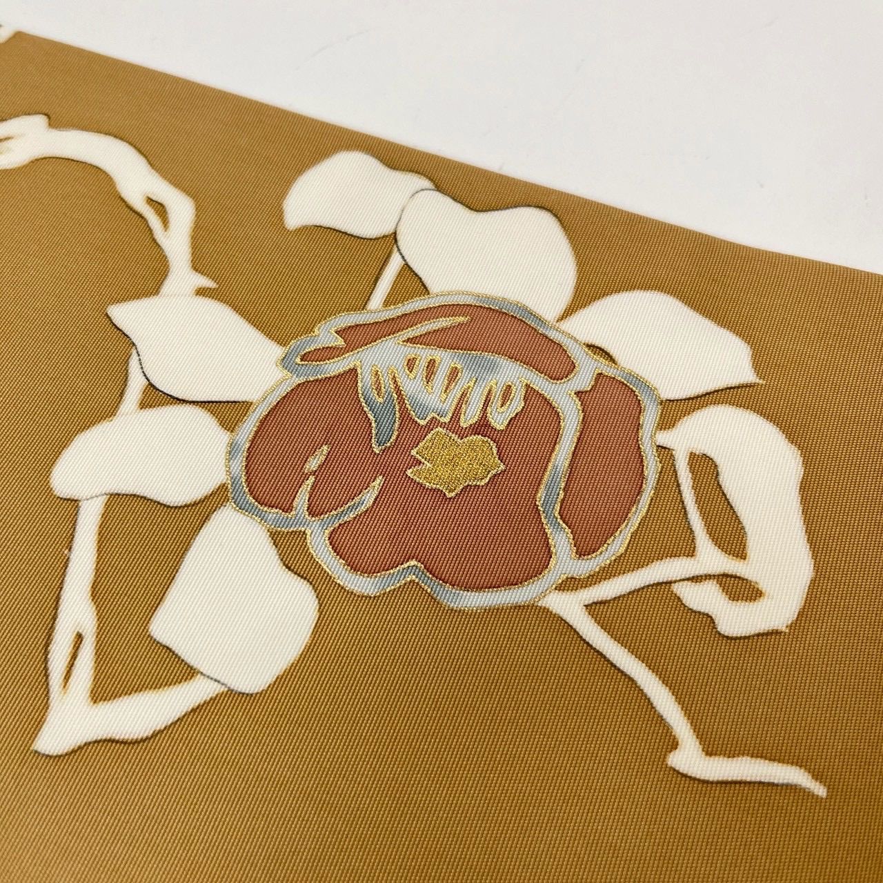 名古屋帯 塩瀬 美しい染め 花に金駒刺繍 九寸 正絹 MA-2342 - メルカリ