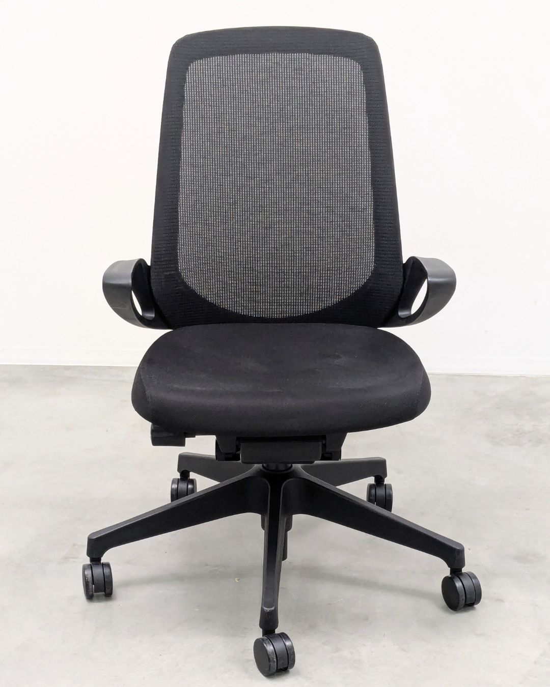 Bランク ノートチェア メッシュバック 黒