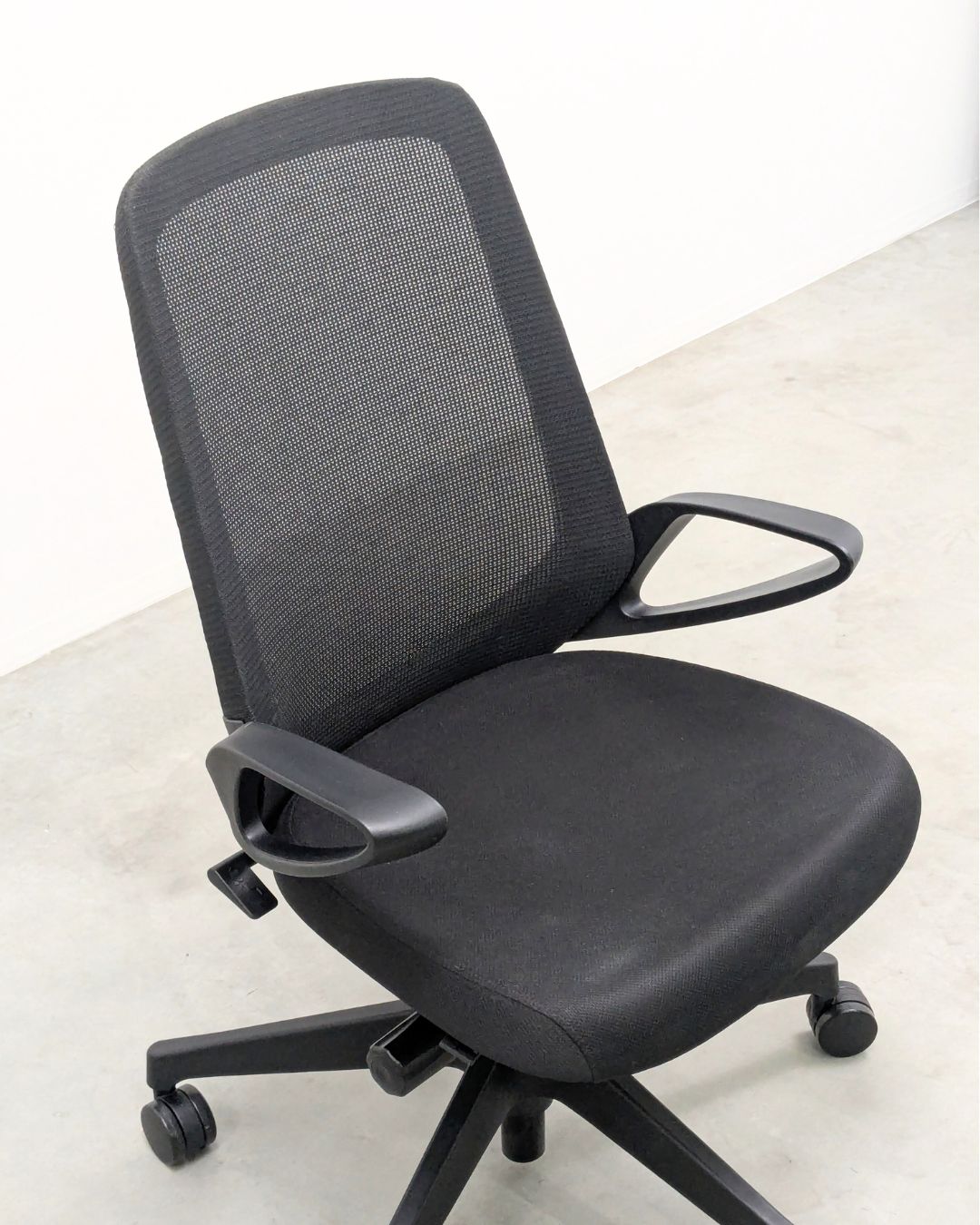 メッシュバック