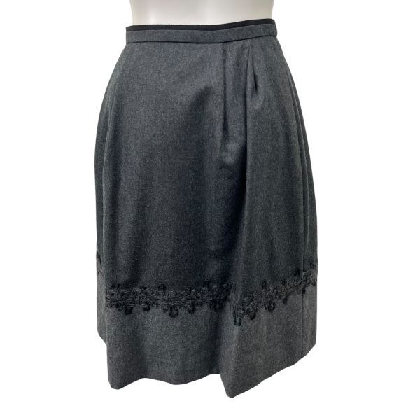 □ フォクシー Foxey スカート 膝丈 可愛い グレー 黒 毛 ウール