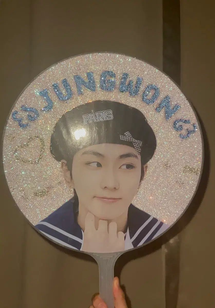 ジョンウォン うちわ ダイヤモンド 装飾