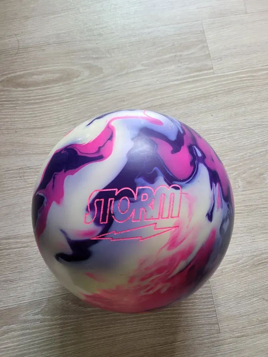 ストーム ストア アイオンマックス 15p ボーリングボール 出品