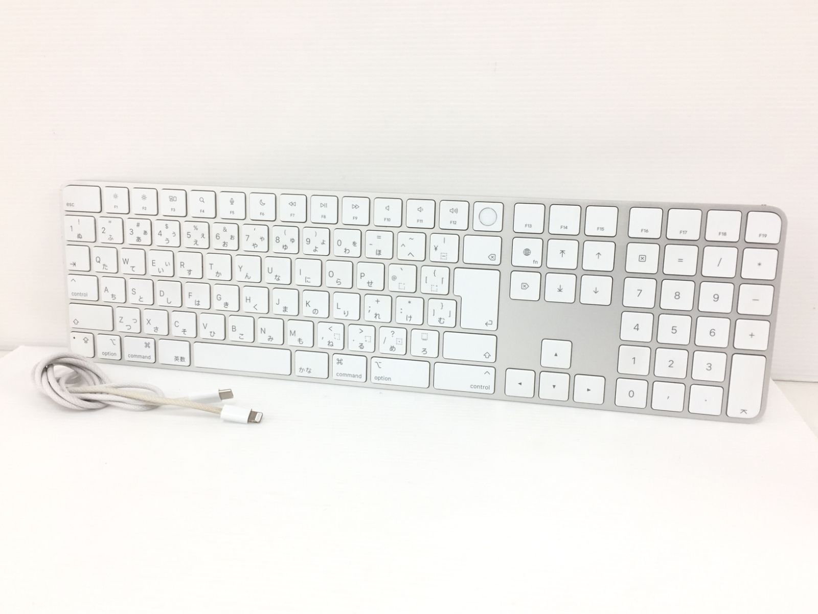 Apple Touch ID搭載 Magic Keyboard A2520 テンキー付き 日本語 動作品