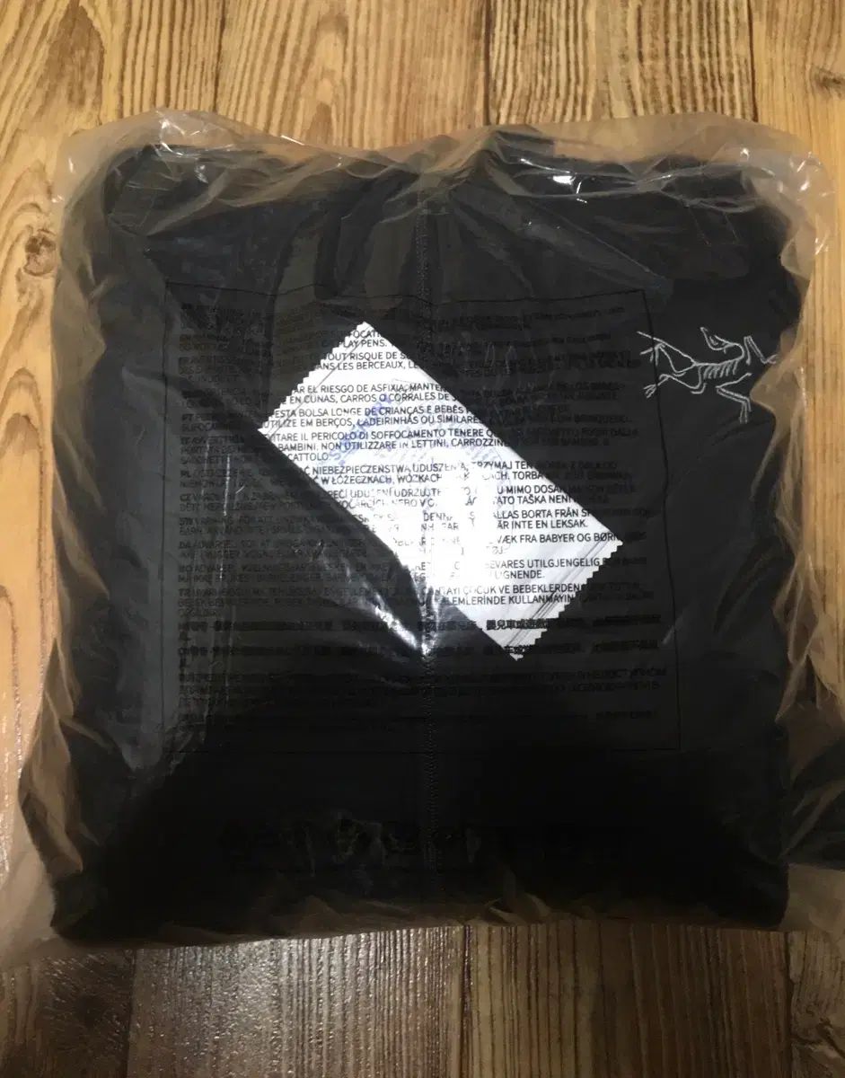 ARC TERYX アークテリクス FW 25 Atom アトム SV ジャケット ブラック