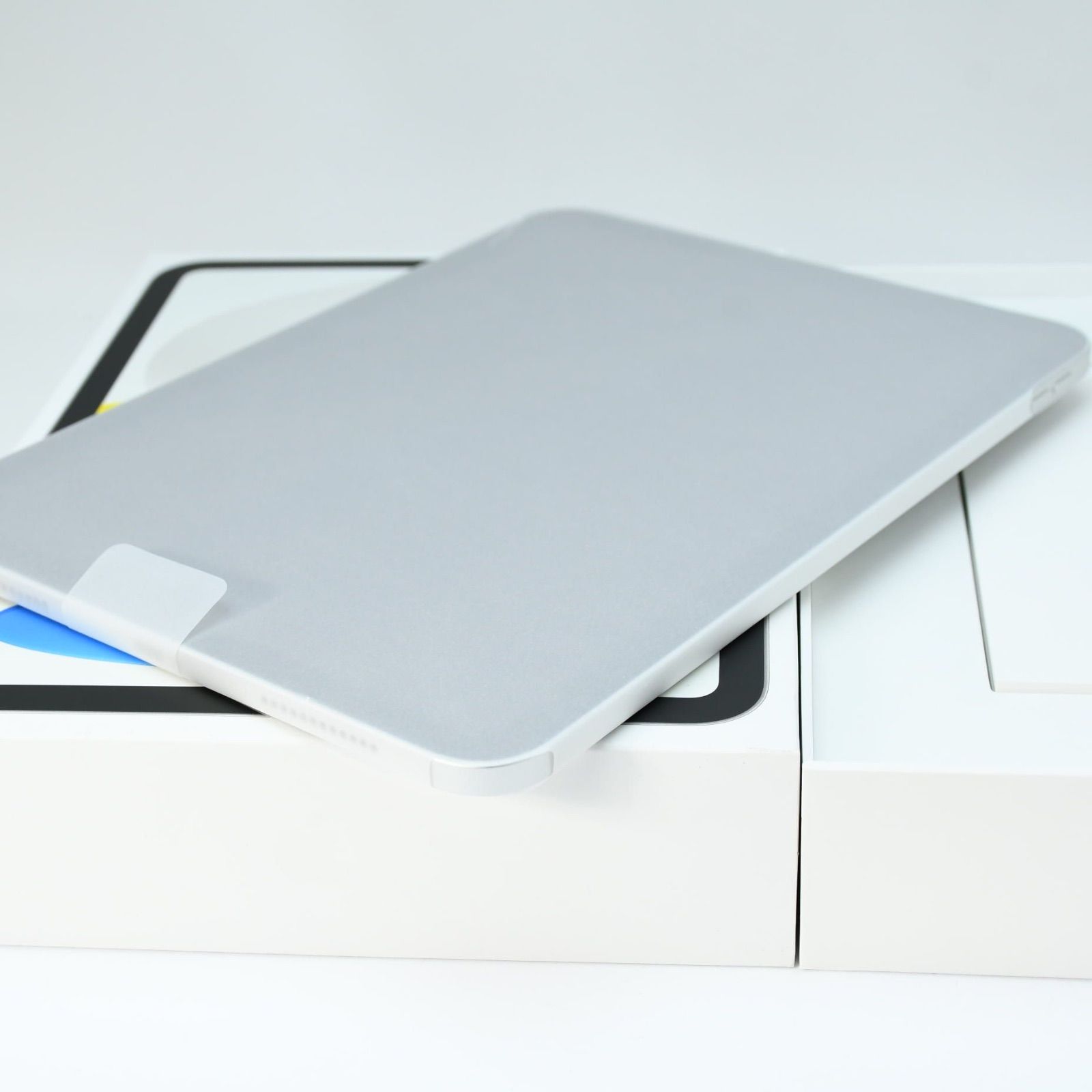 バッテリー最大容量99％】iPad 第10世代 64GB Wi-Fiモデル シルバー