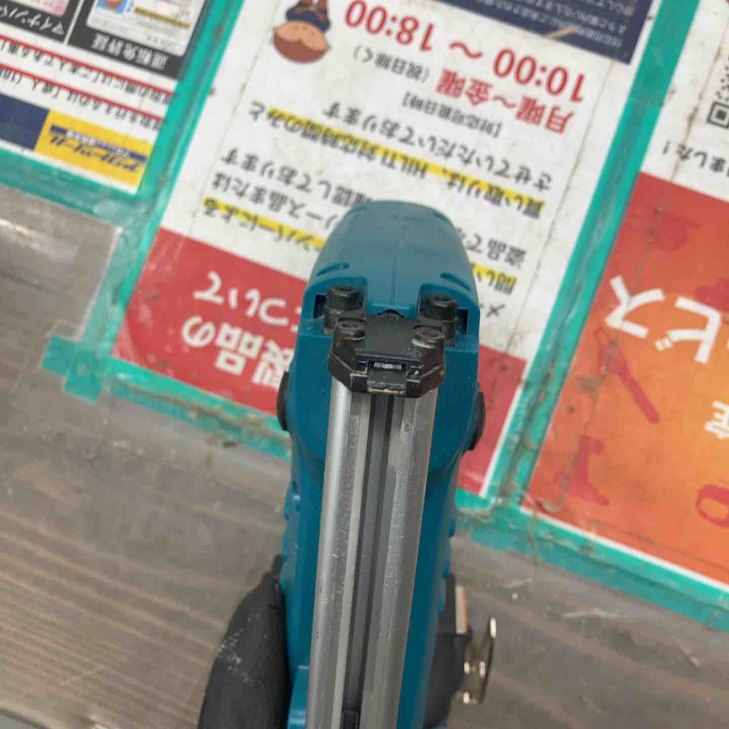  マキタ makita コードレスタッカー ST 420 DZ その他 電動工具 エア工具