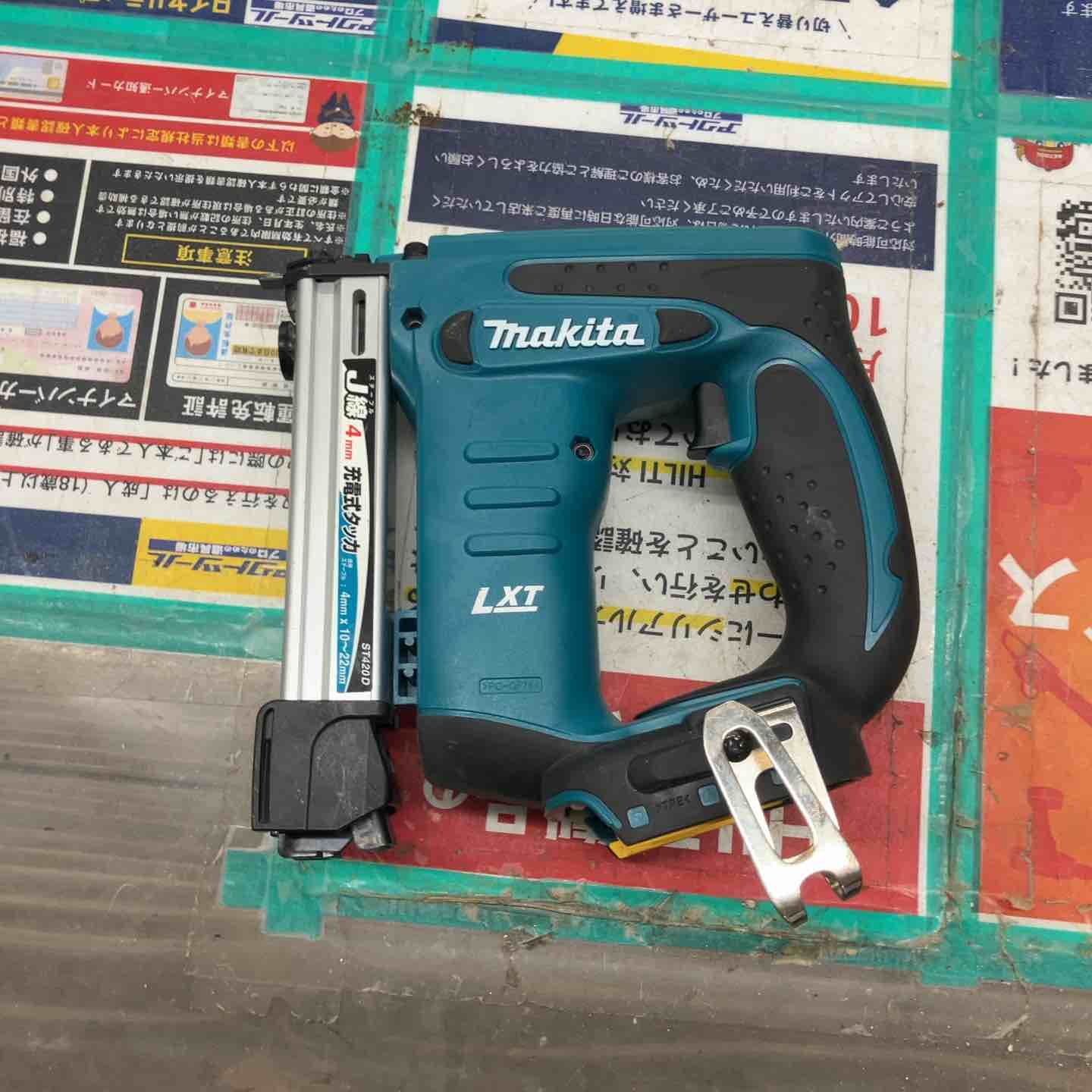 マキタ makita コードレスタッカー ST 420 DZ