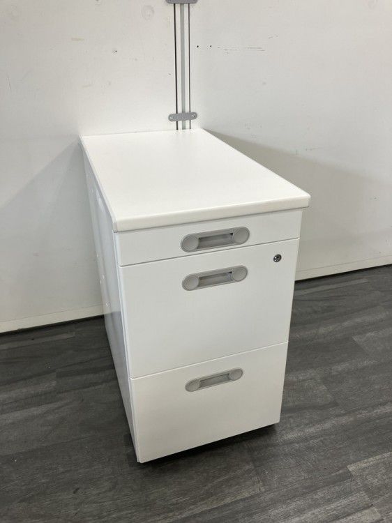 品 ライオン LTシリーズ 脇机 LT 047 T W ホワイト