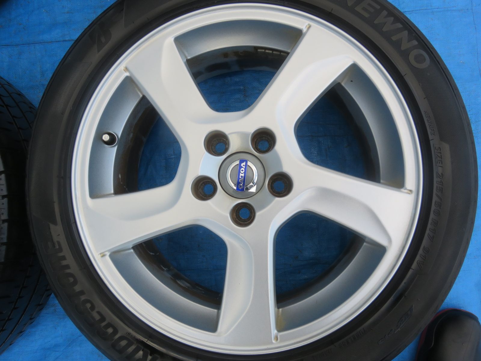 VOLVO ボルボ V60 17インチ アルミホイール スタッドレス 4本セット ☆VOLVO V60 スタッドレス、ホイールセット 215/50 R17 95H ミシュラン