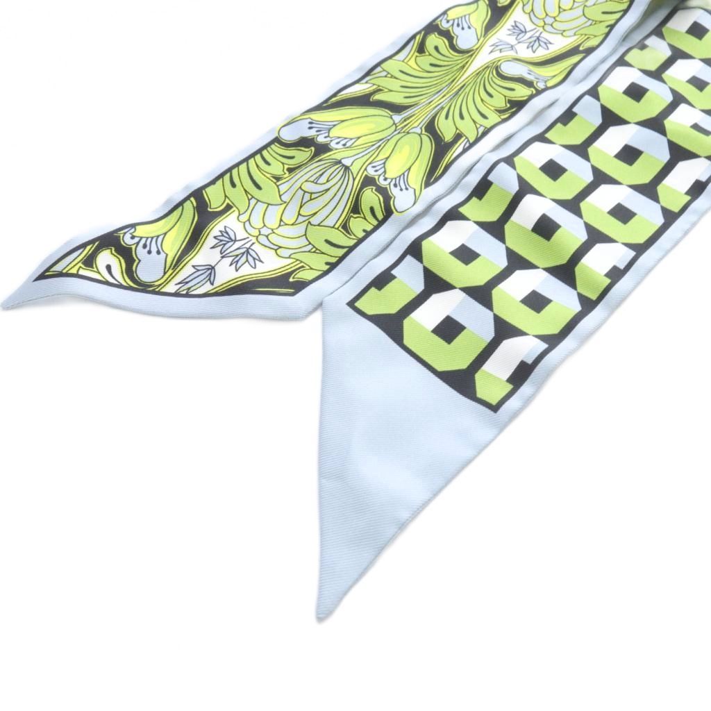 プラダ PRADA プリント スカーフ 総柄 絹 シルク 水色 ライトブルー