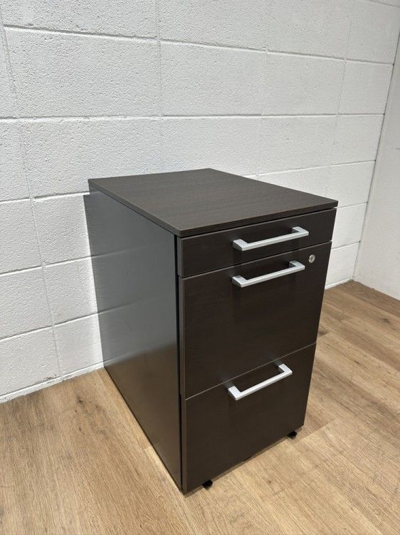 アウトレット品 ナイキ シリーズ インワゴン BMO ブラウン