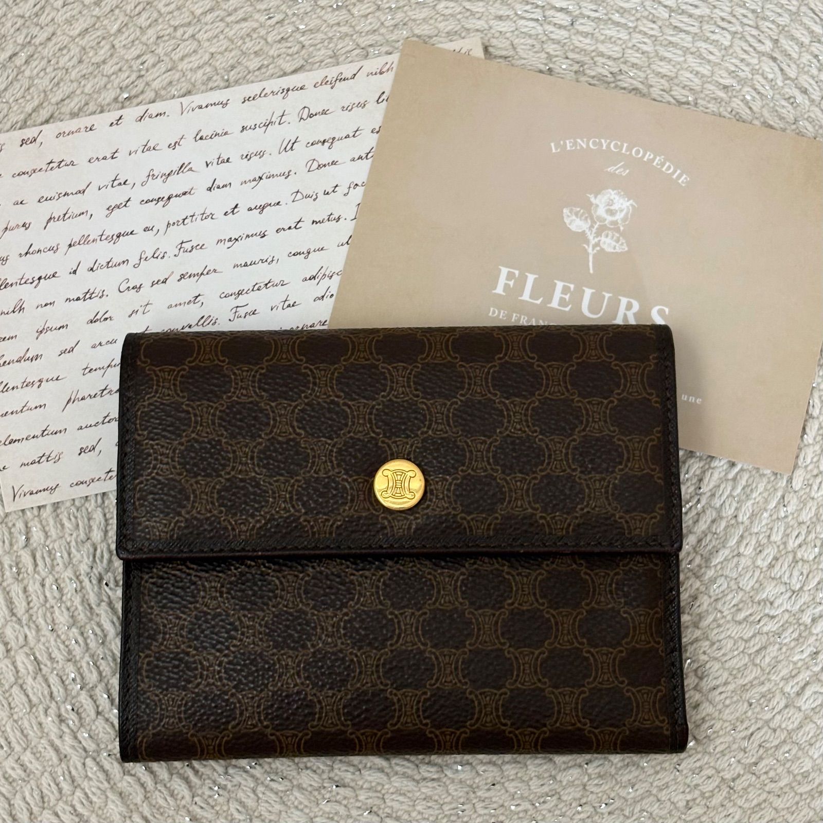 極美品】セリーヌ 三つ折り 財布 ミニ財布 レディース メンズ マカダム