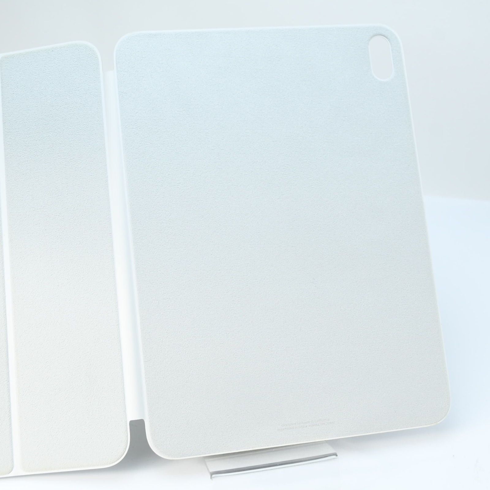 iPad(第10世代)用 Smart Folio ホワイト MQDQ3FE／A - メルカリ