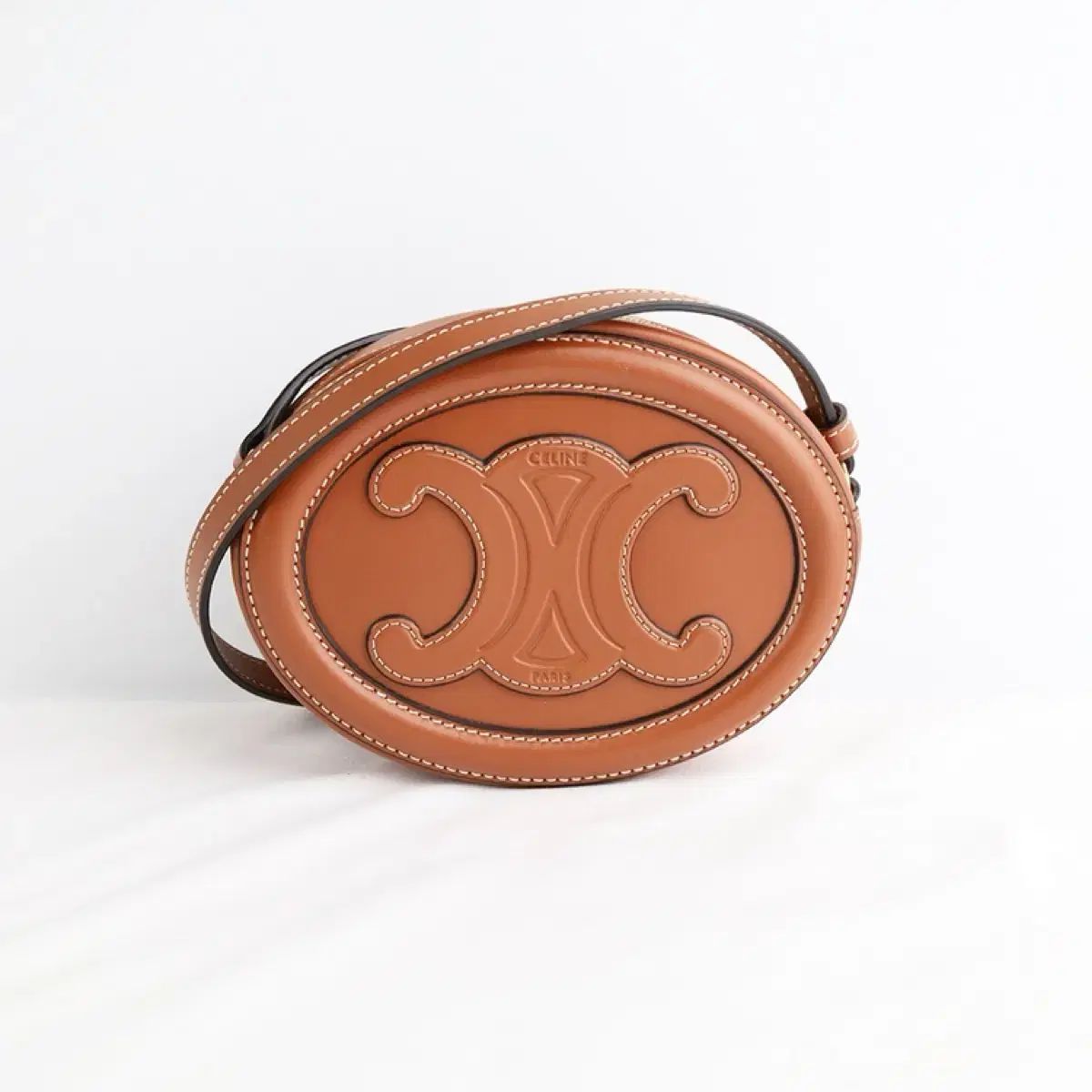 Celine セリーヌ オーバ パール クロスバック