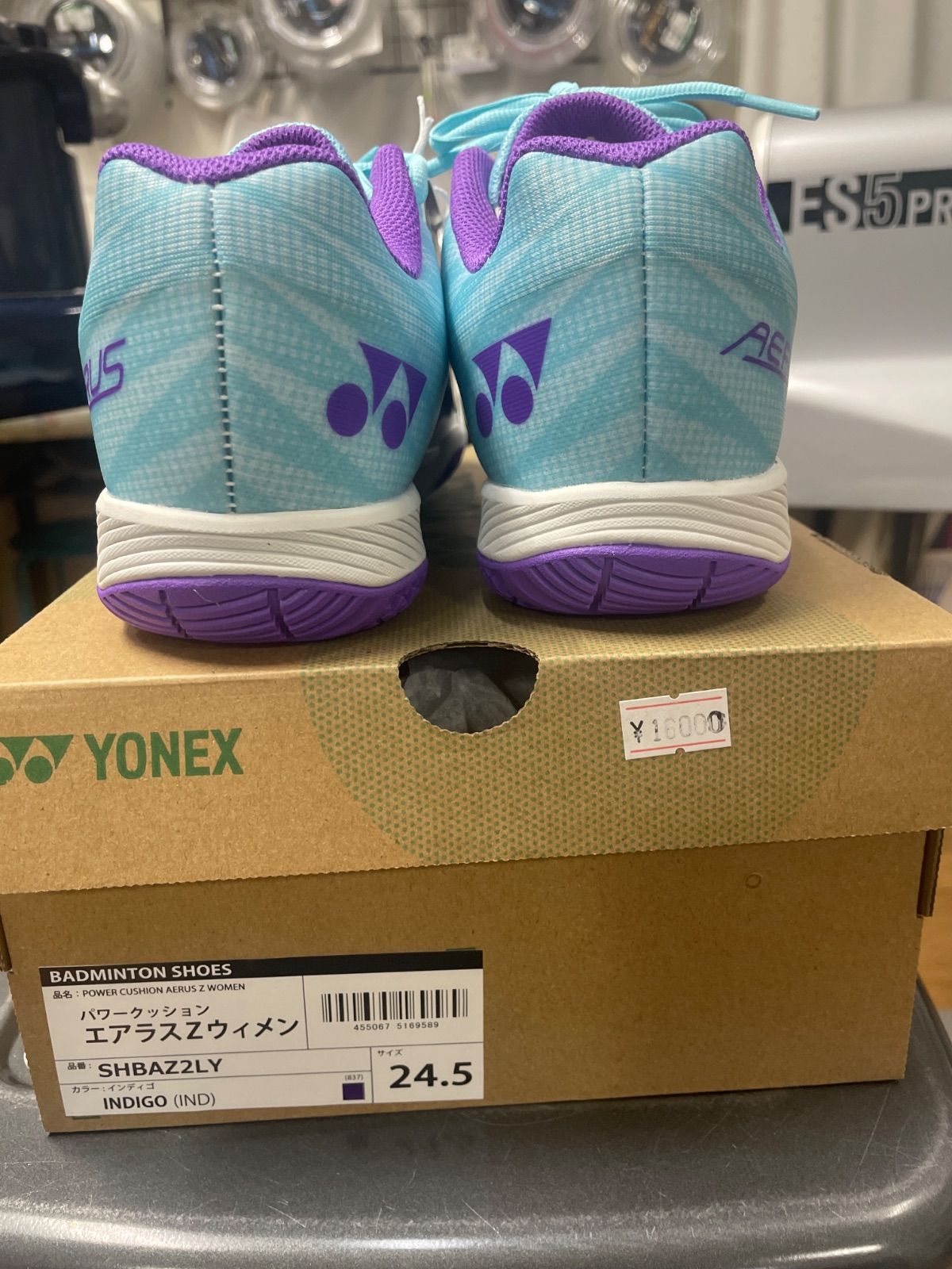 YONEXバドミントンシューズ カラー