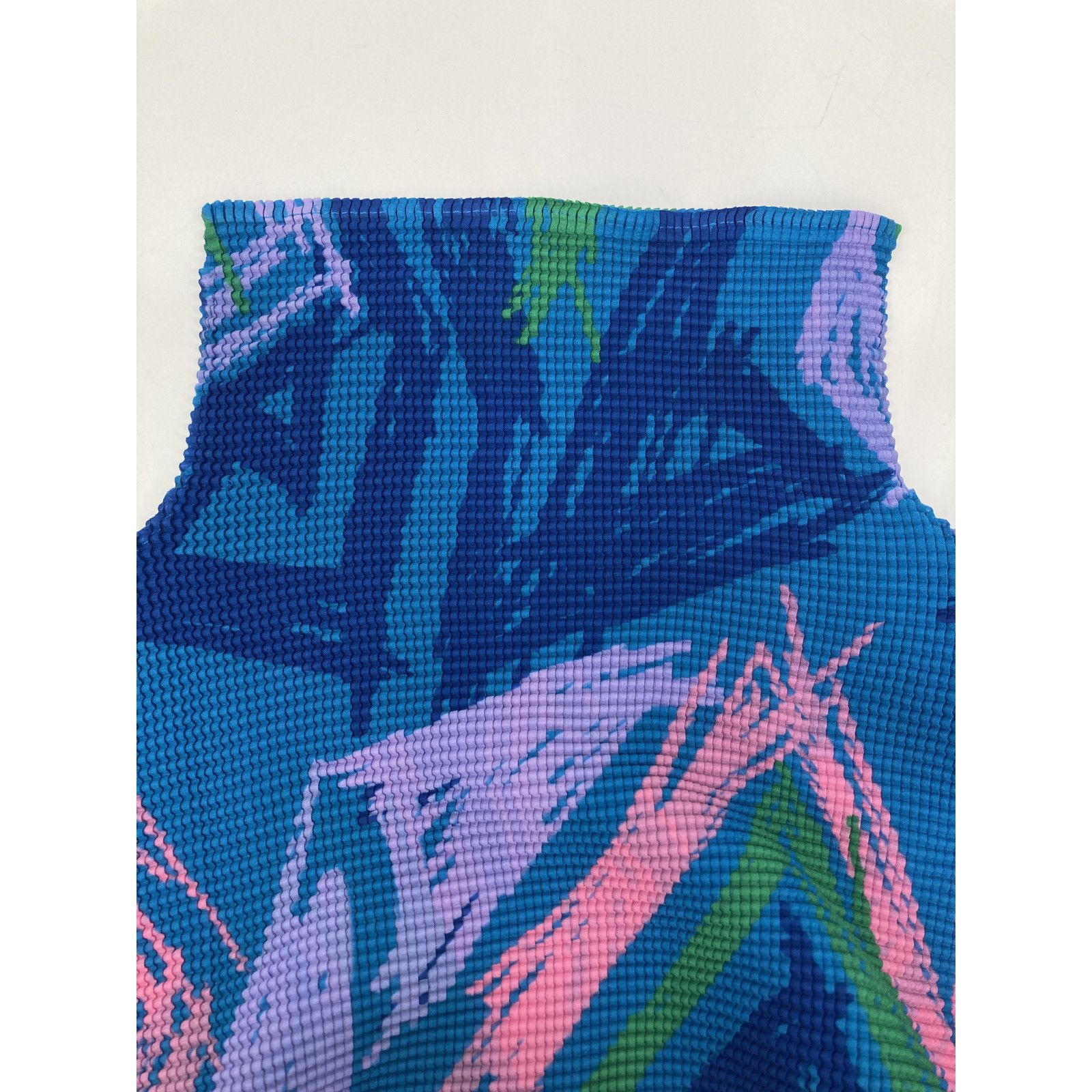 me ミー/イッセイミヤケ MI81FJ211 ﾏﾙﾁｶﾗｰ 総柄 ﾊｲﾈｯｸ ｶｯﾄｿｰ ー - メルカリ