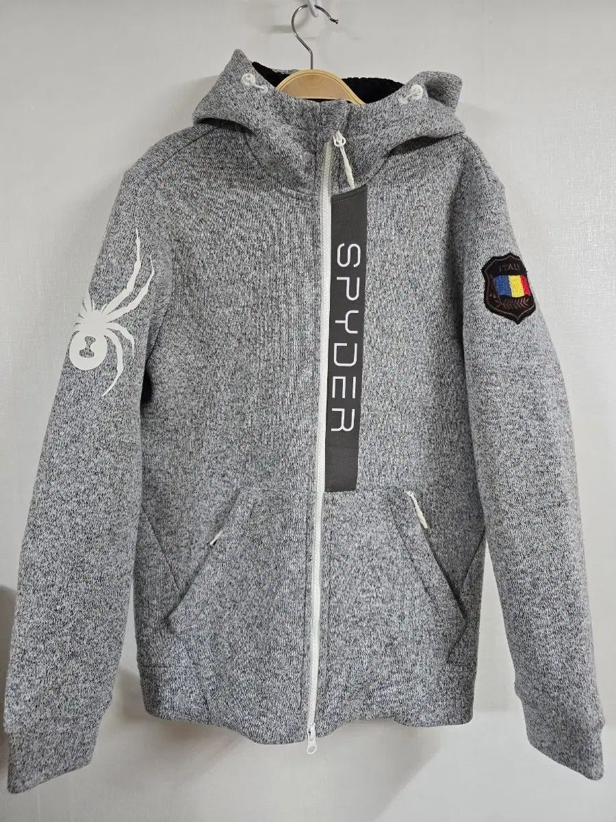 スパイダー S 90 サイズ ジップアップ