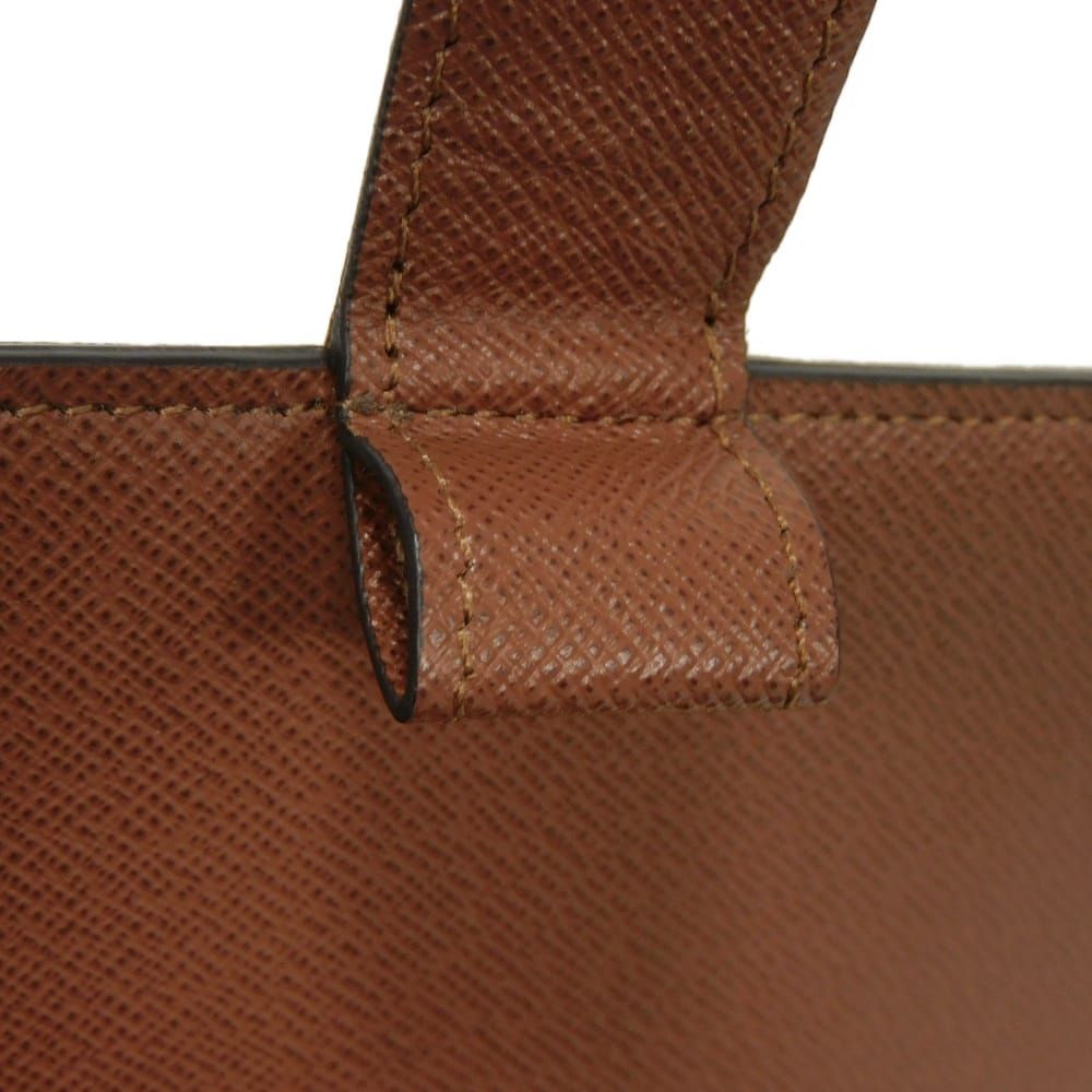 スナップボタン