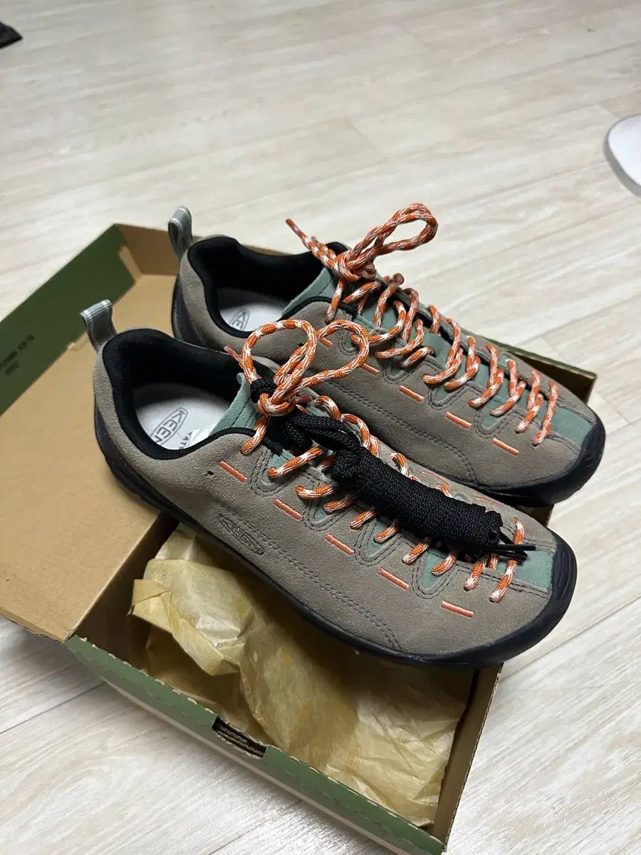  30分着用 キーン KEEN ジャスパー M ブリンドル|リリー パッド 270 登山靴 トレッキングシューズ アウトドアシューズ